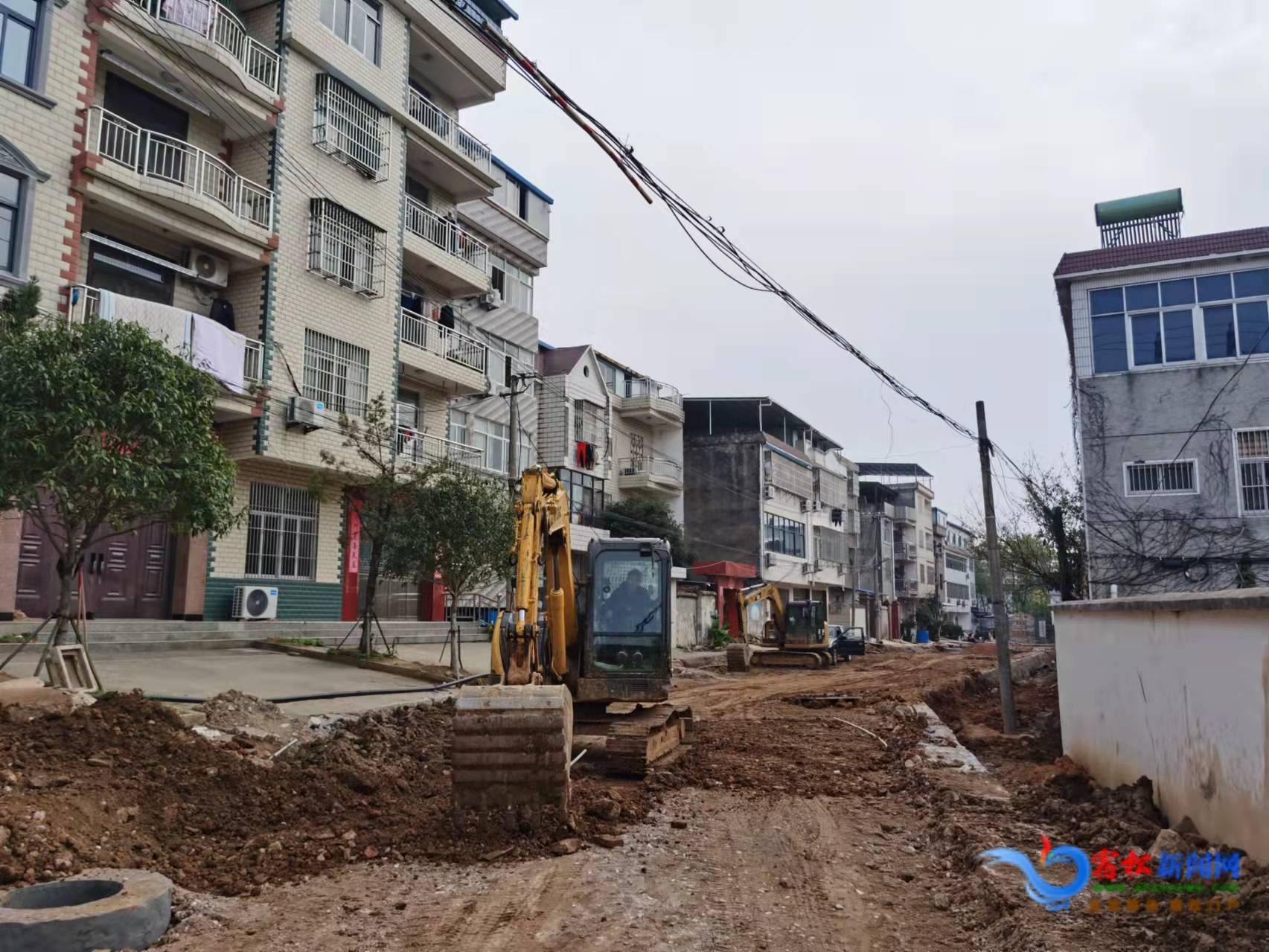 明珠南路建設工程實施路基填方工程 (1).jpg